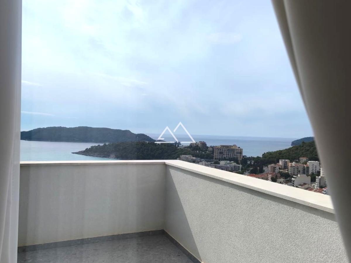 Apartment in Becici, Montenegro, 68 m² - picture 2