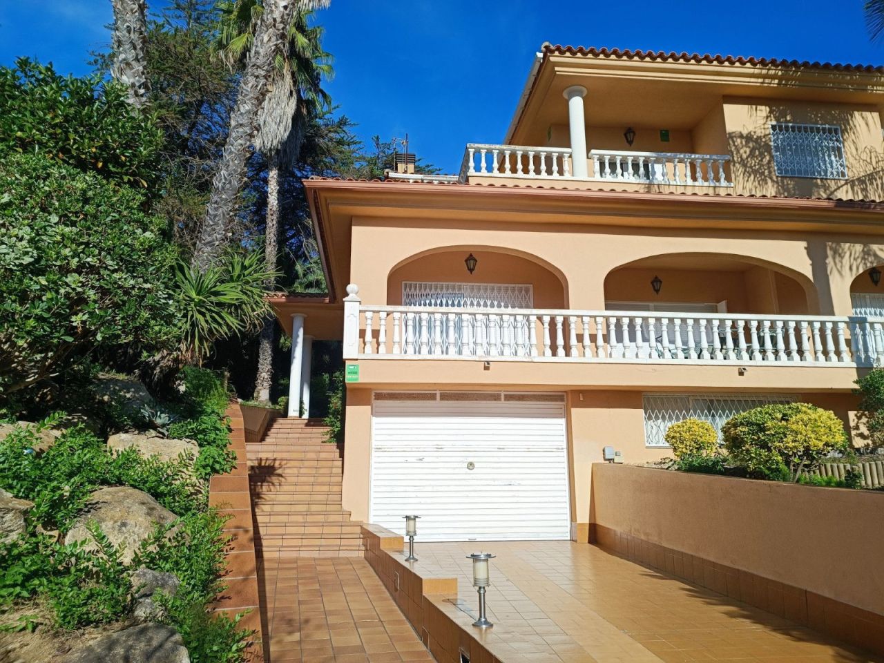 Chalet en Blanes, España, 413 m² - imagen 3