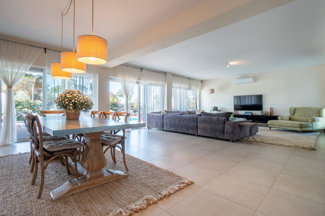 Villa in Paphos, Cyprus, 329 m² - picture 5