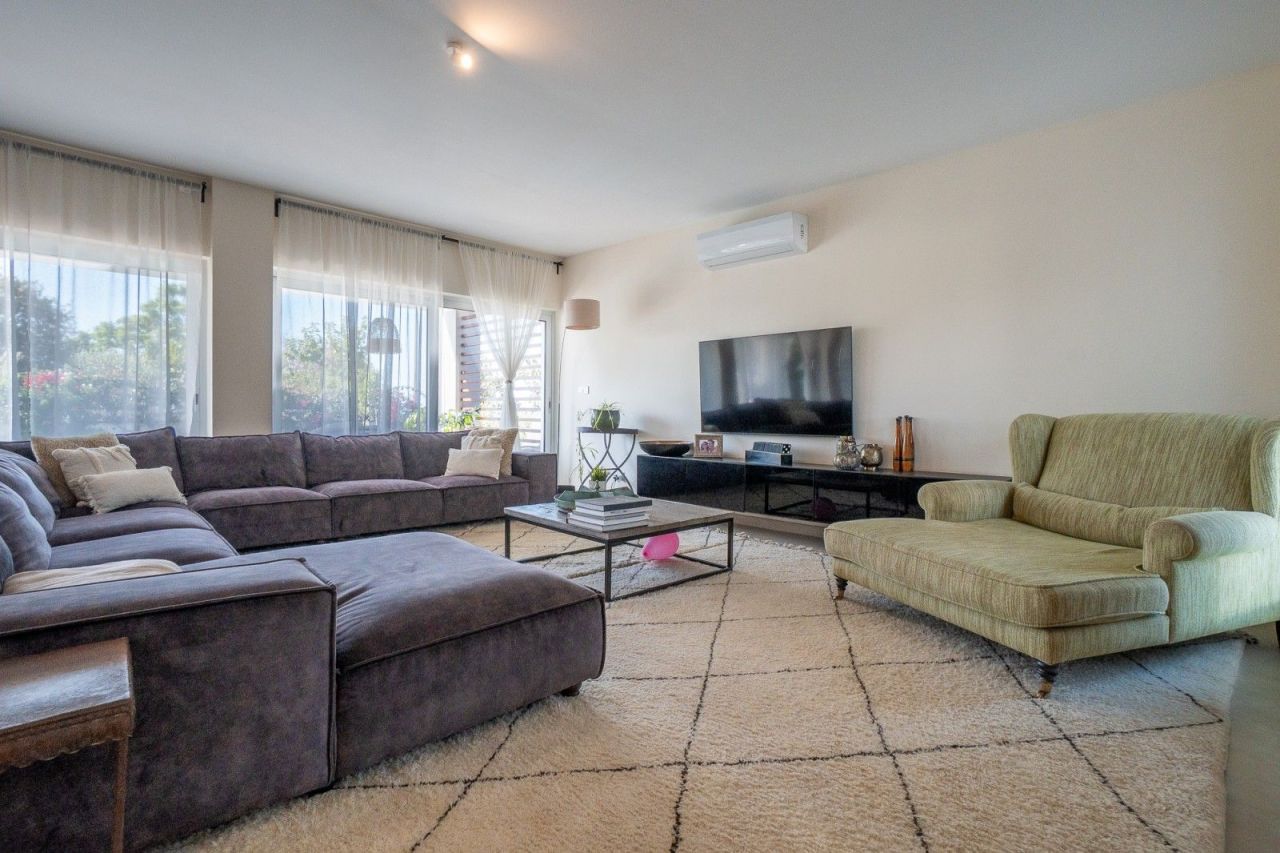 Villa in Paphos, Cyprus, 329 m² - picture 12