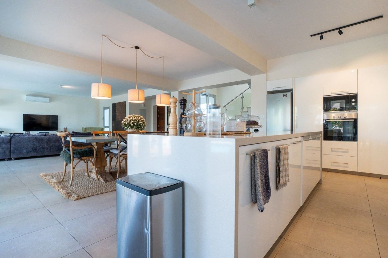 Villa in Paphos, Cyprus, 329 m² - picture 18