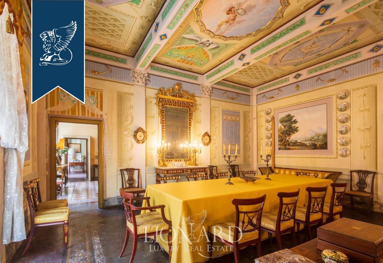 Haus in Volterra, Italien, 1 000 m² - Foto 1