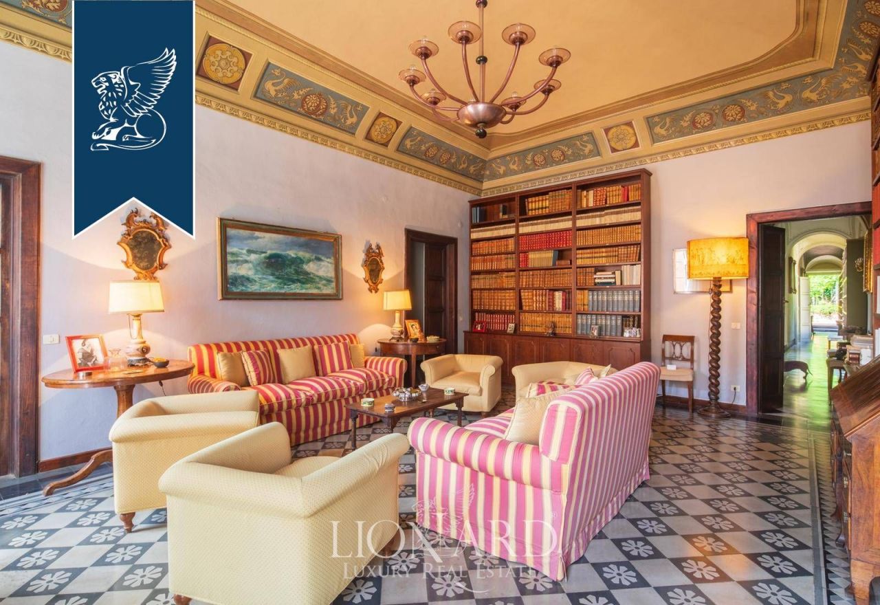 Haus in Volterra, Italien, 1 000 m² - Foto 4