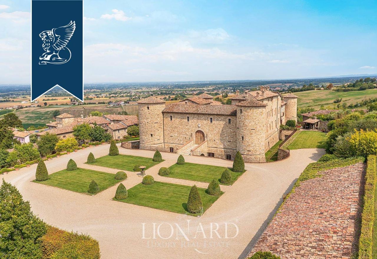 Castello a Piacenza, Italia, 4 000 m² - foto 10