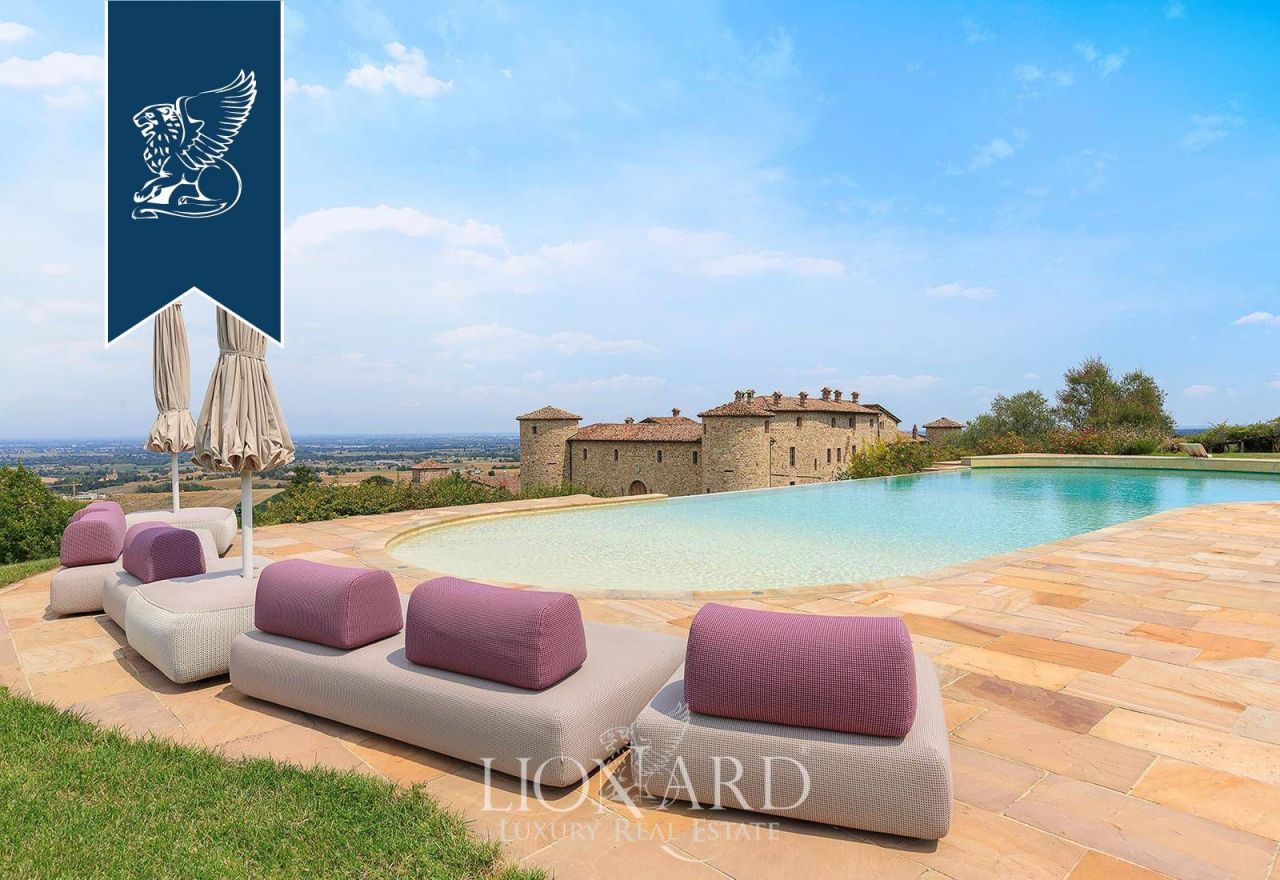 Castello a Piacenza, Italia, 4 000 m² - foto 15