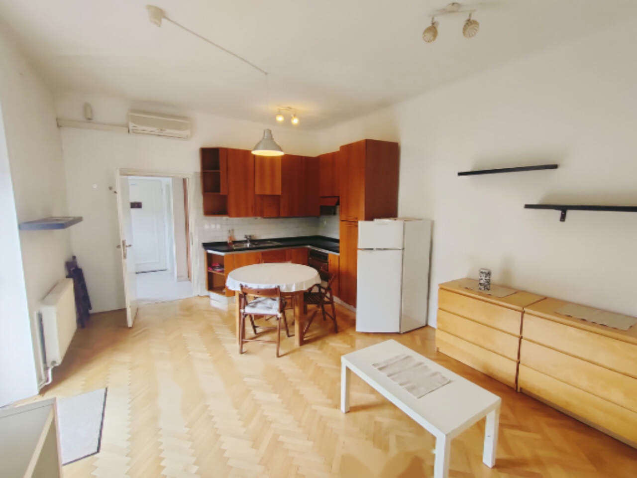 Flat in Ljubljana, Slovenia, 44 m² - picture 1