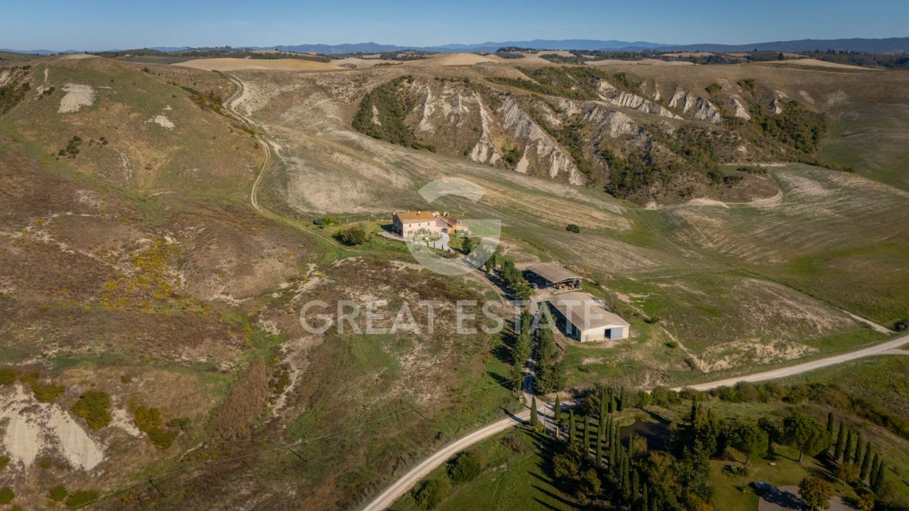 Casa en Asciano, Italia, 734.55 m² - imagen 2