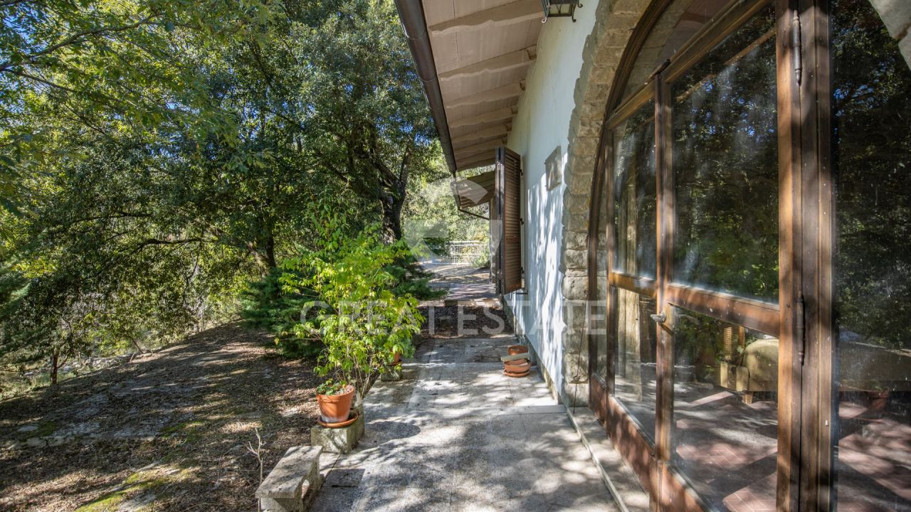 Villa in Tuoro sul Trasimeno, Italy, 151.55 m² - picture 5