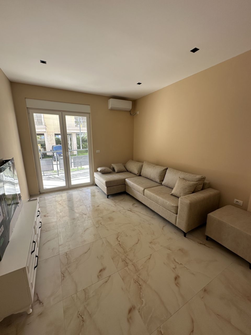 Piso en Durres, Albania, 122 m² - imagen 8