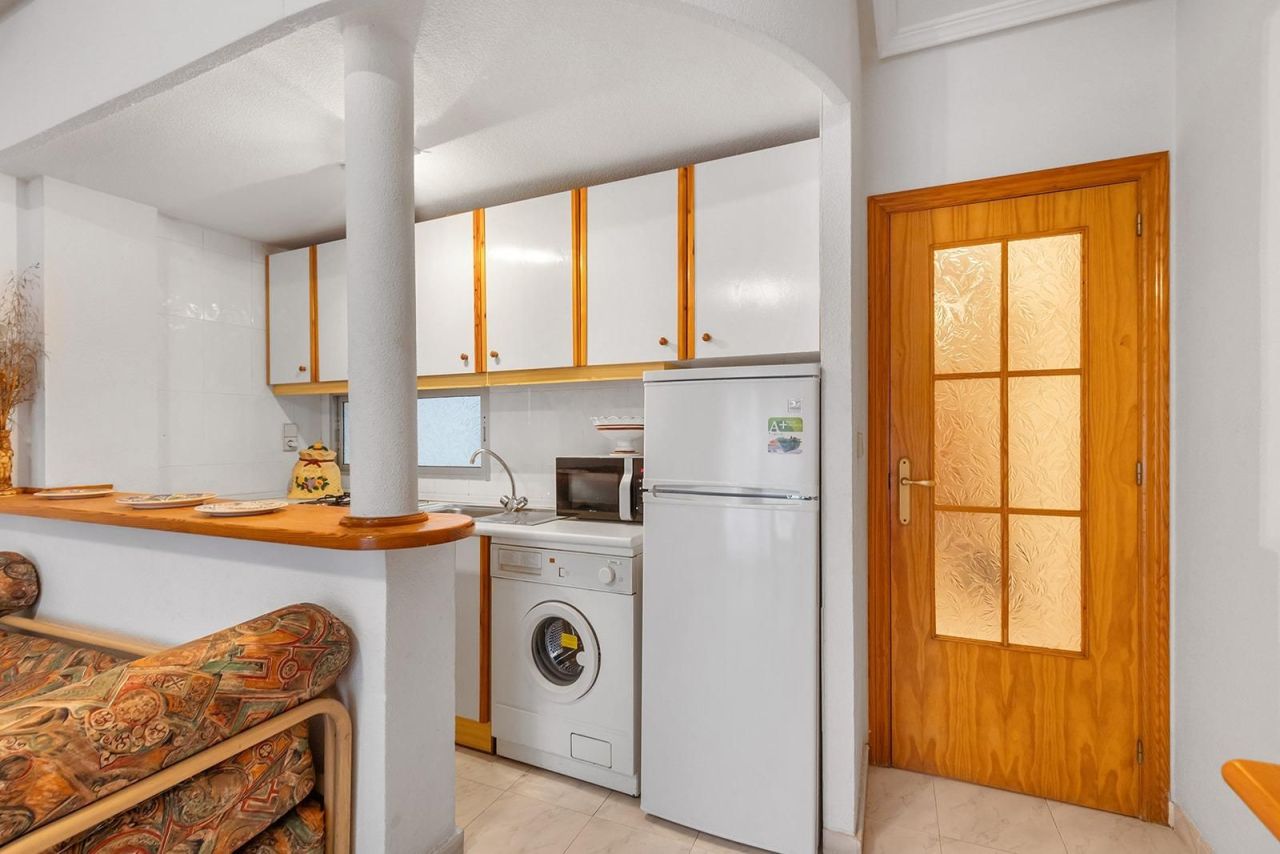 Piso en Torrevieja, España, 60 m² - imagen 5