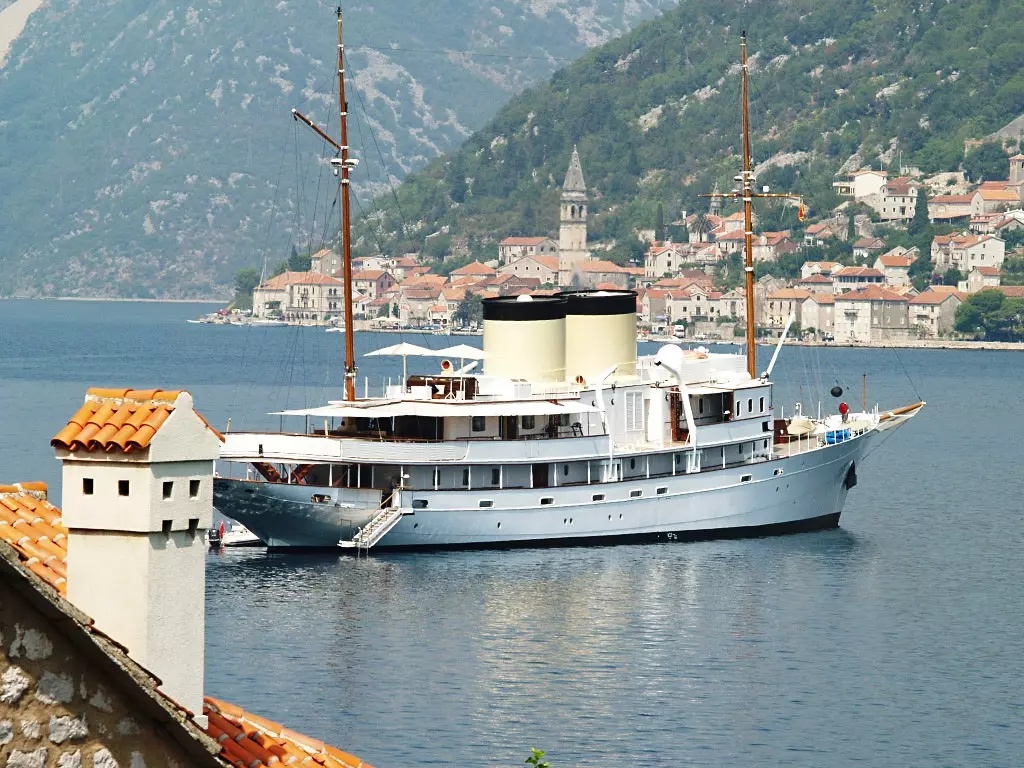 Hotel in Stoliv, Montenegro, 384 m² - picture 16