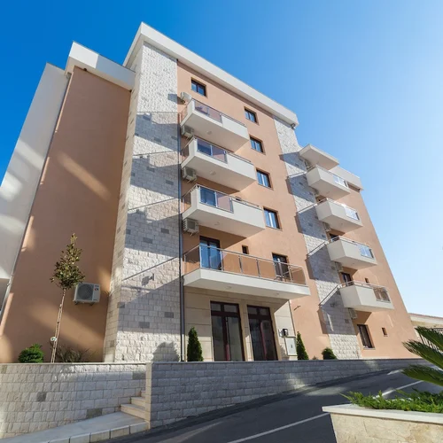 Flat in Budva, Montenegro, 93 m² - picture 1