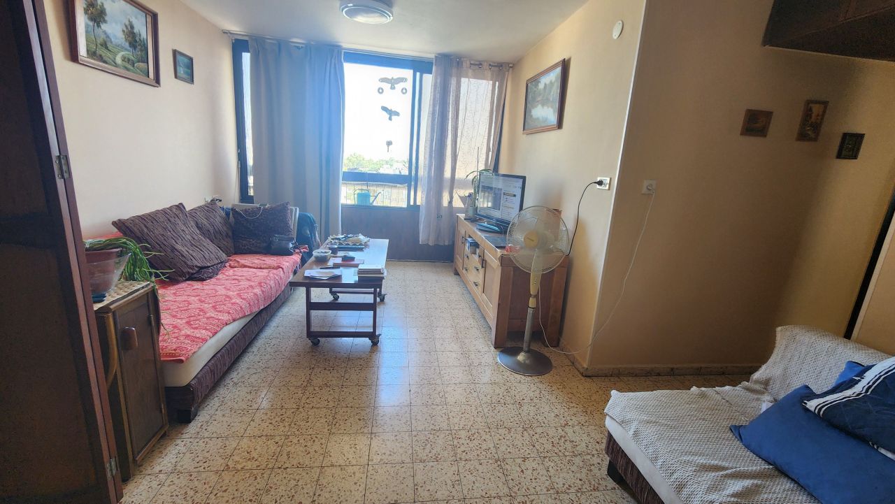 Flat in Ashdod, Israel, 80 m² - picture 1