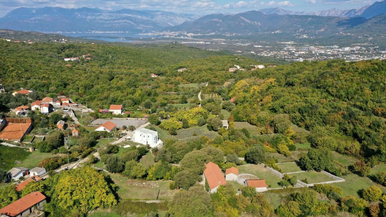 Casa a Kotor, Montenegro, 177 m² - foto 1