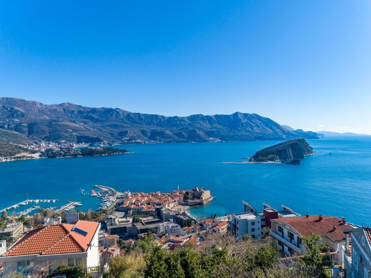 Land in Budva, Montenegro, 1 257 m² - picture 3