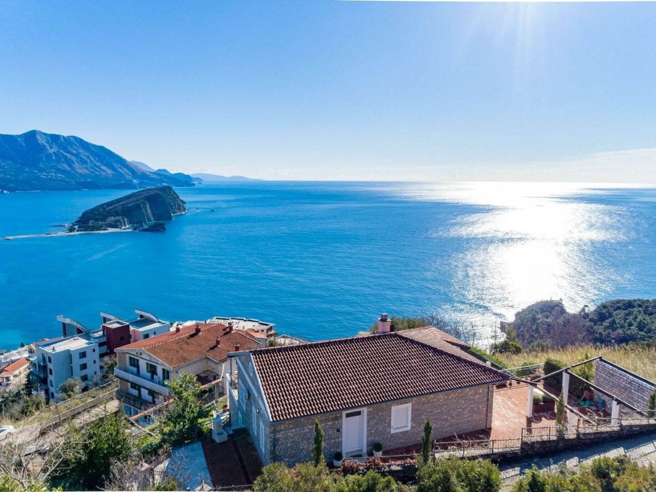 Land in Budva, Montenegro, 1 257 m² - picture 6