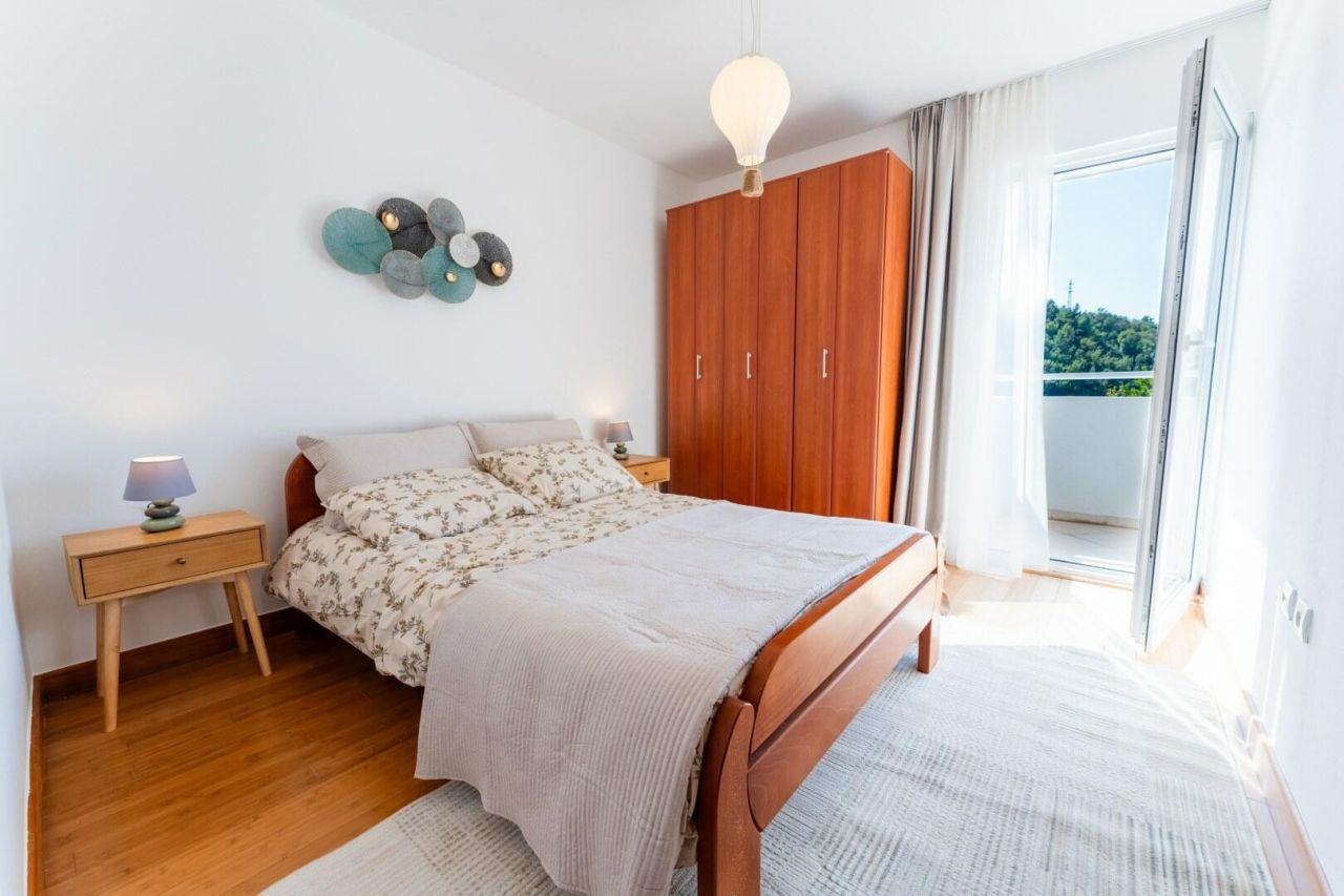 Piso en Przno, Montenegro, 68 m² - imagen 9