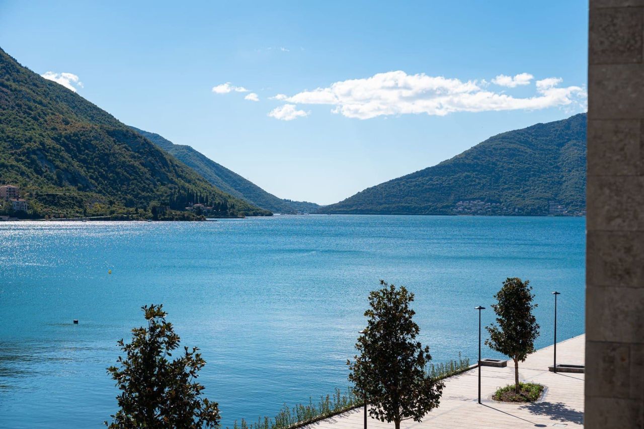 Apartamento en Risan, Montenegro, 85 m² - imagen 2