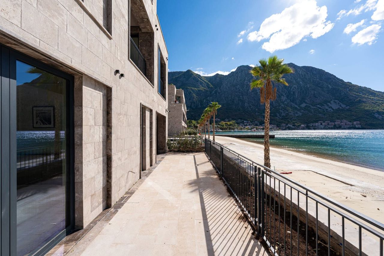 Appartement à Risan, Monténégro, 187 m² - image 13