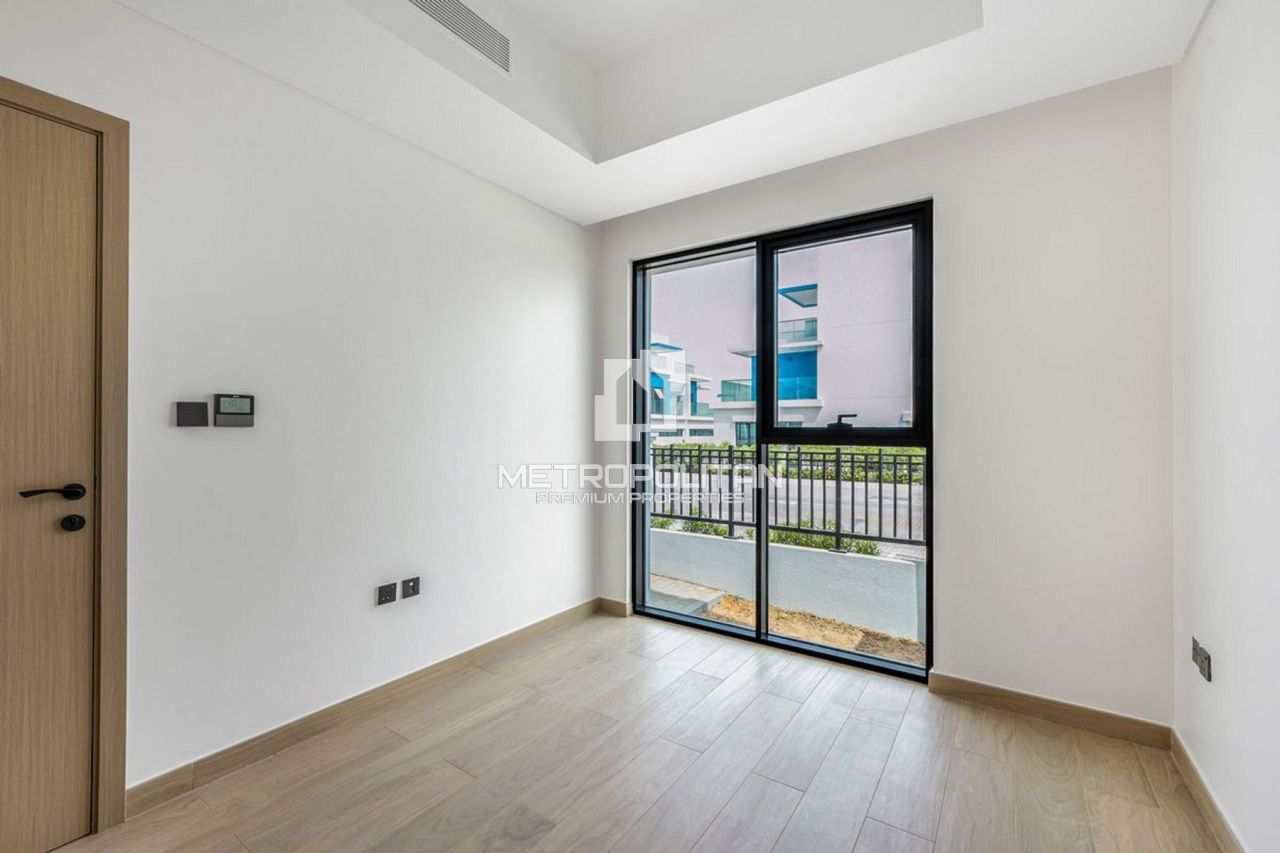 Townhouse a Dubai, EAU, 302 m² - foto 7