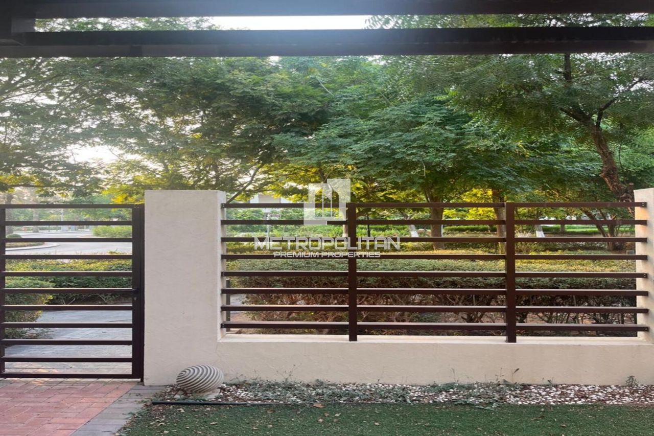 Casa adosada en Ras al-Jaima, EAU, 174 m² - imagen 12