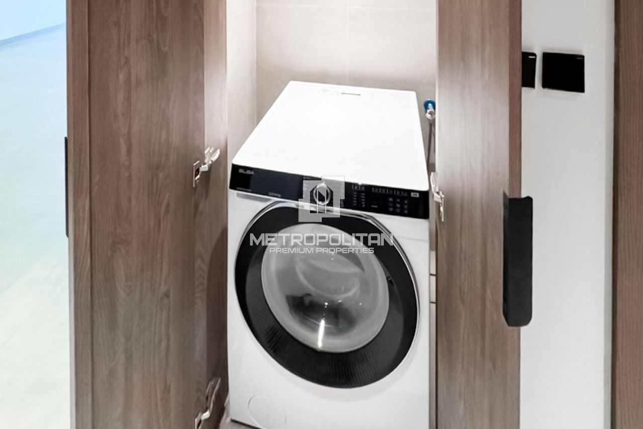 Apartment in Dubai, UAE, 80 m² - picture 13