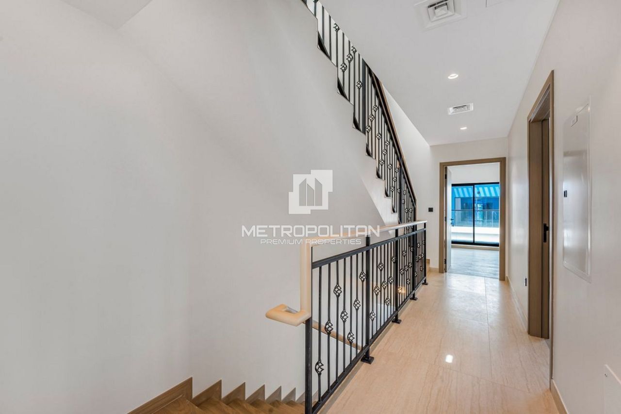 Townhouse a Dubai, EAU, 302 m² - foto 13