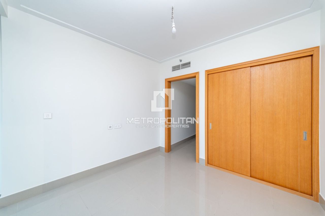 Apartment in Dubai, UAE, 190 m² - picture 19