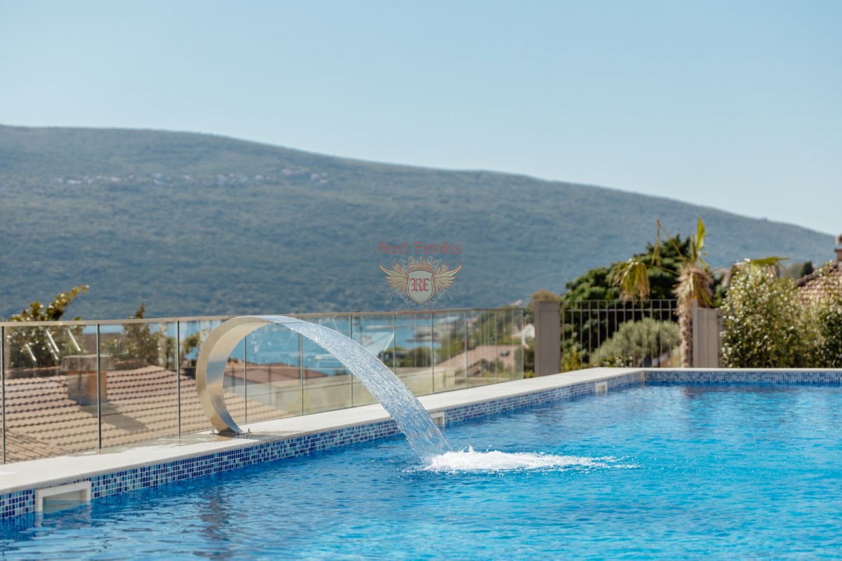 Piso en Herceg-Novi, Montenegro, 87 m² - imagen 3