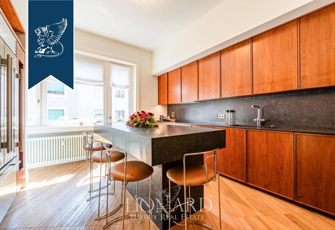 Appartamenti a Milano, Italia, 215 m² - foto 14