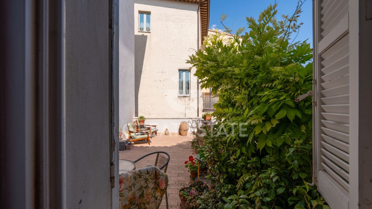 Apartment in Montefalco, Italy, 187.8 m² - picture 2