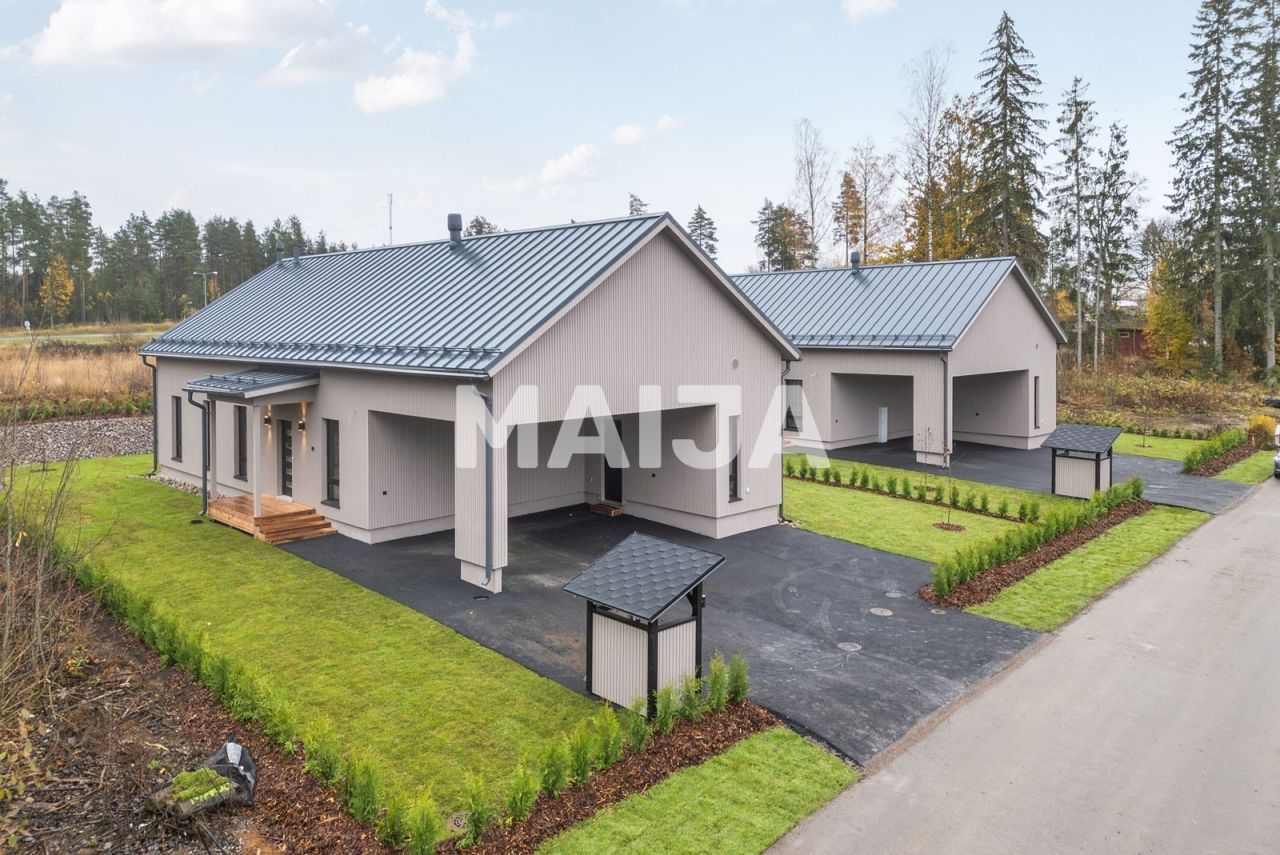 Casa a Tuusula, Finlandia, 119 m² - foto 1