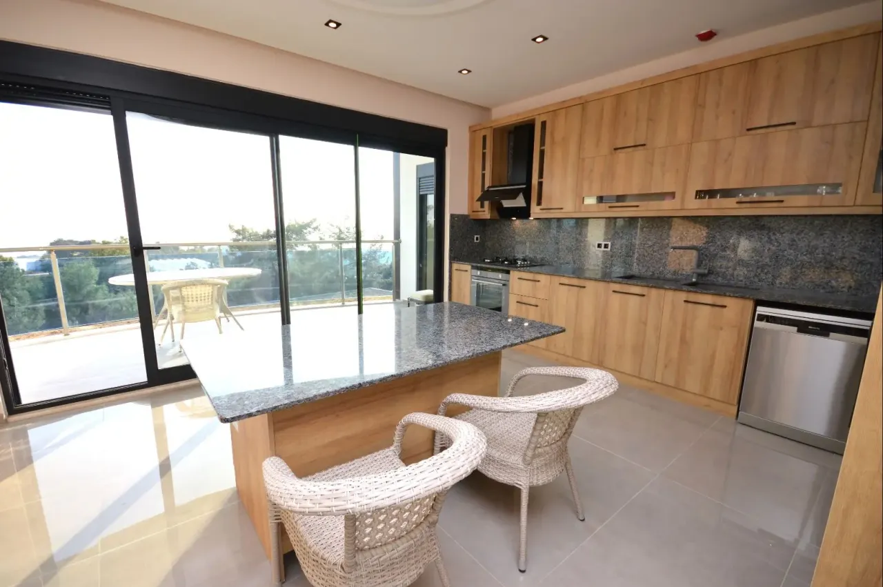 Villa in Alanya, Türkei, 660 m² - Foto 4