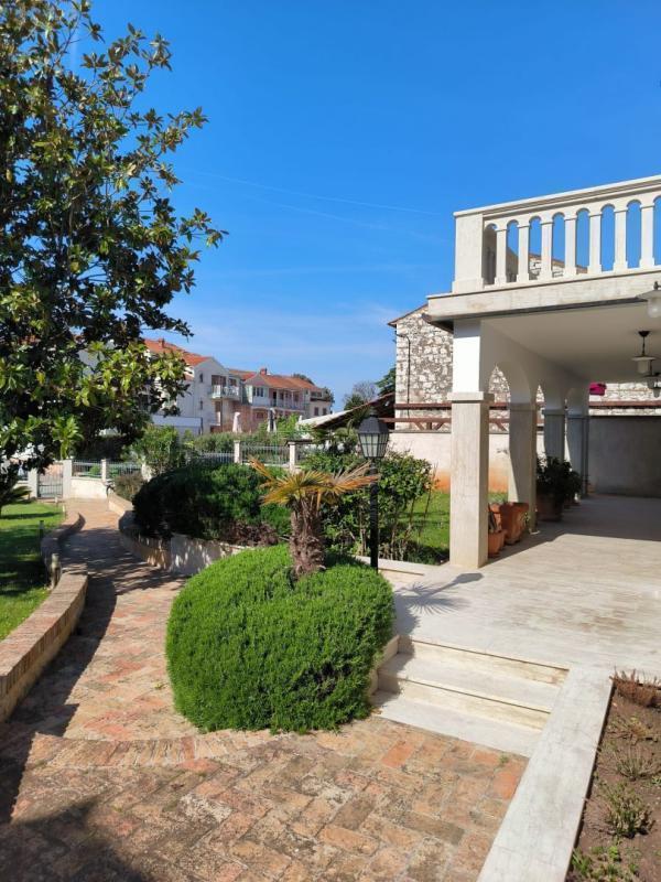 Villa en Umag, Croacia, 380 m² - imagen 16