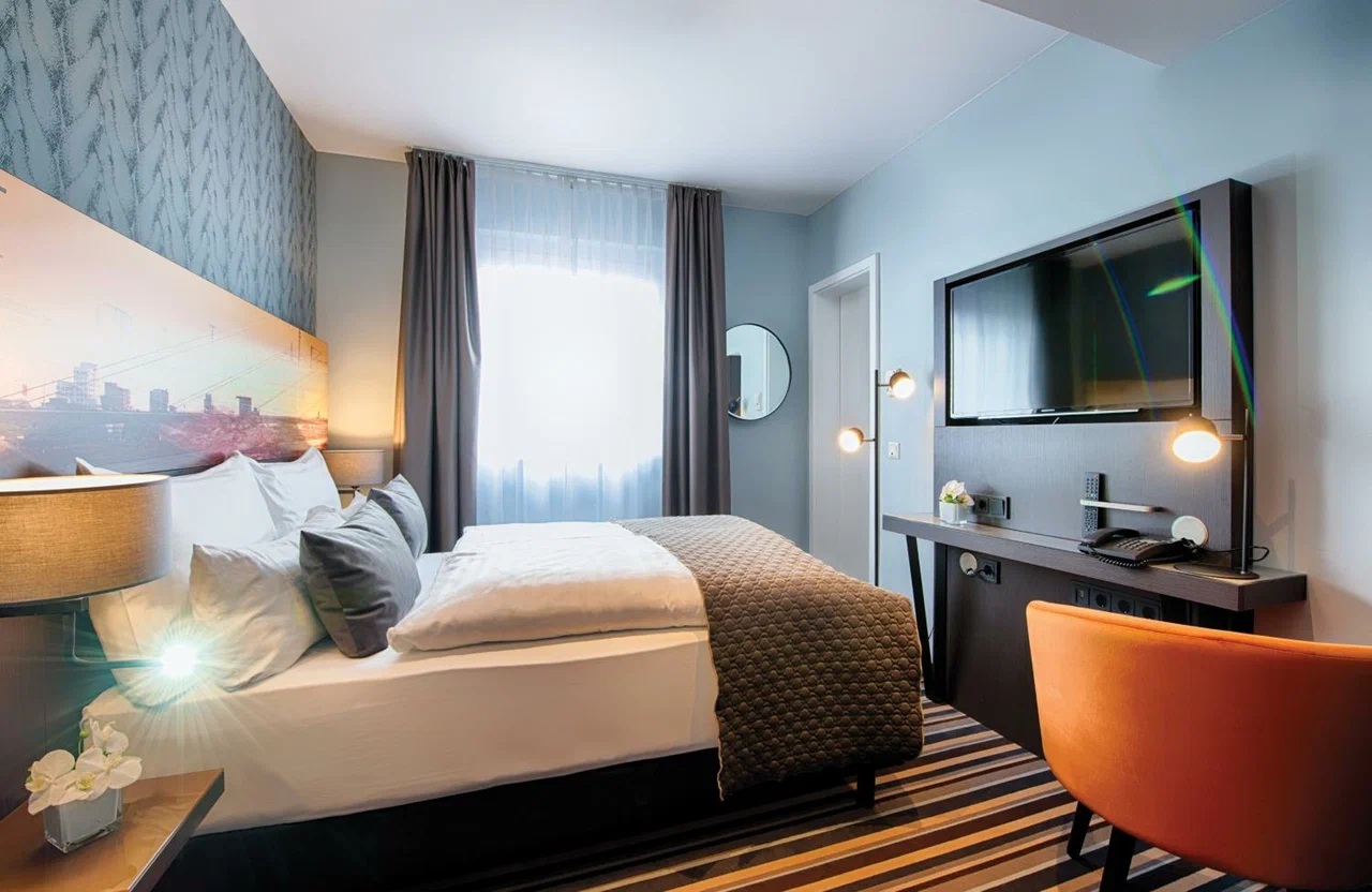 Hotel in Düsseldorf, Deutschland, 8 000 m² - Foto 1