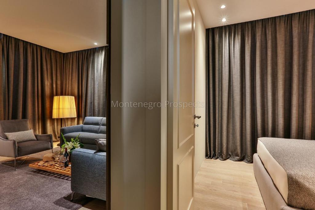 Hôtel à Lastva, Monténégro, 1 500 m² - image 11