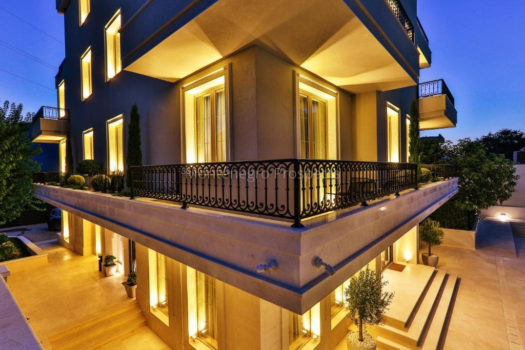 Hôtel à Lastva, Monténégro, 1 500 m² - image 14