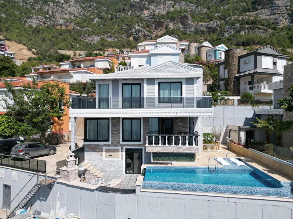 Villa en Alanya, Turquia, 300 m² - imagen 1
