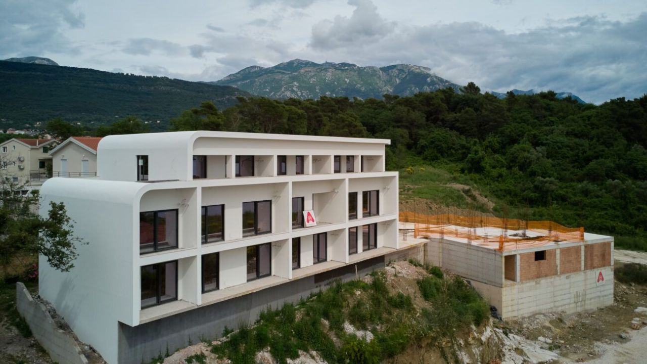 Appartamento a Tivat, Montenegro, 86.2 m² - foto 4