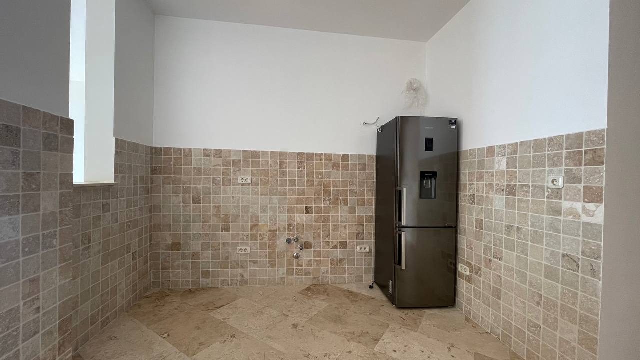 Flat in Budva, Montenegro, 92 m² - picture 9