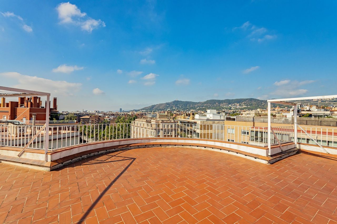 Appartement à Barcelone, Espagne, 178 m² - image 1