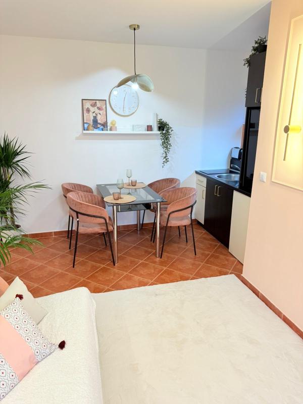 Flat in Petrovac, Montenegro, 36 m² - picture 18