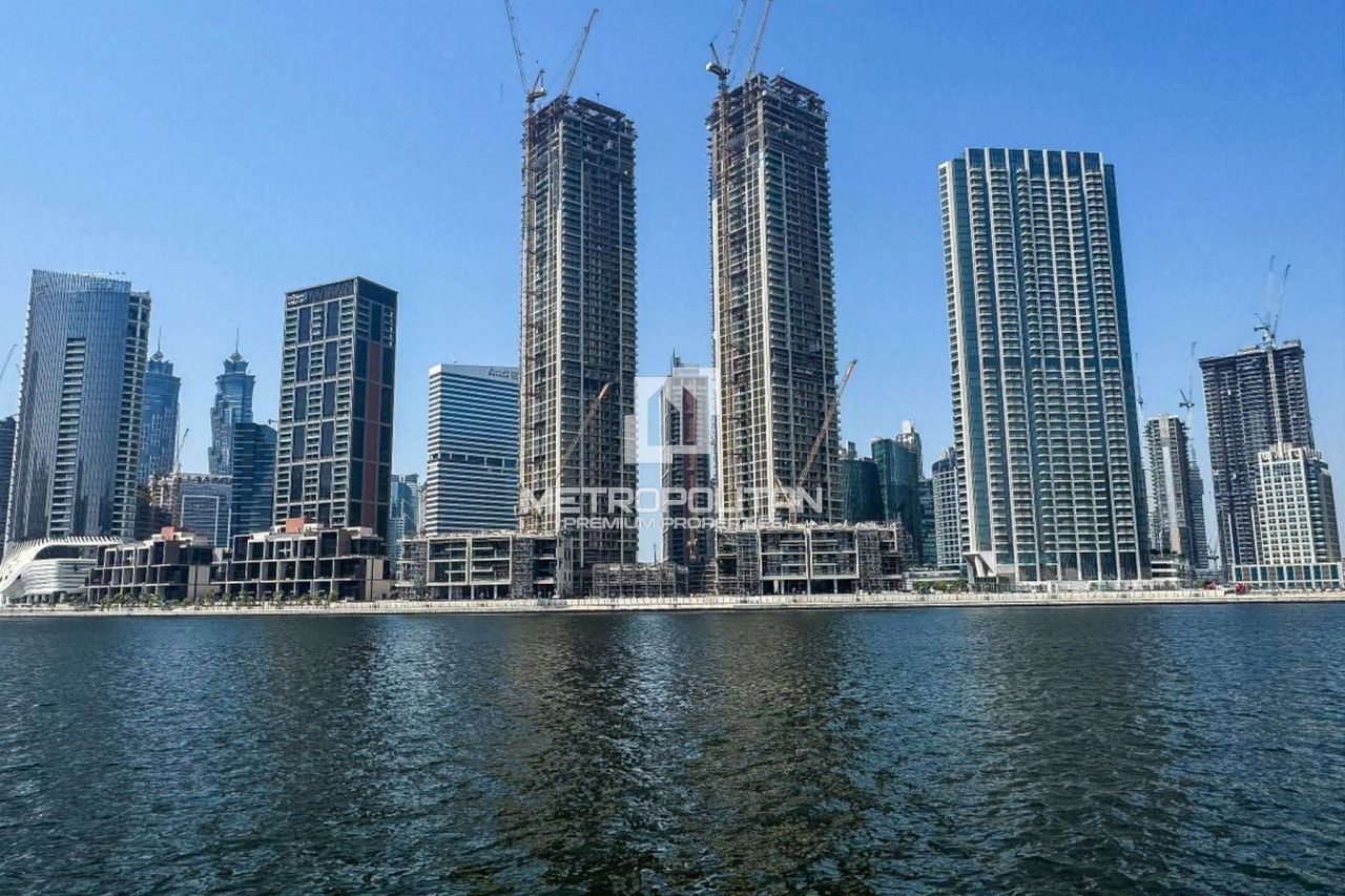 Apartamento en Dubái, EAU, 133 m² - imagen 1