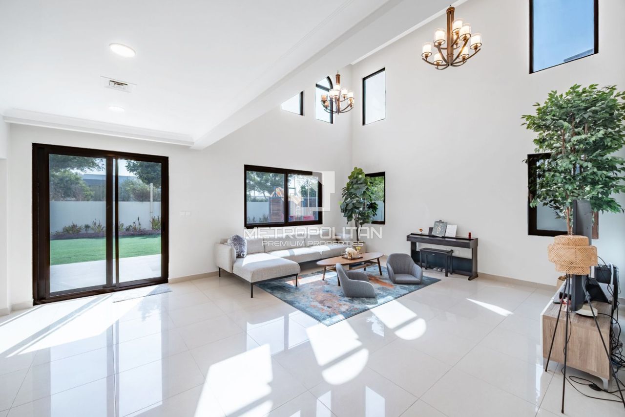 Villa à Dubaï, EAU, 710 m² - image 3