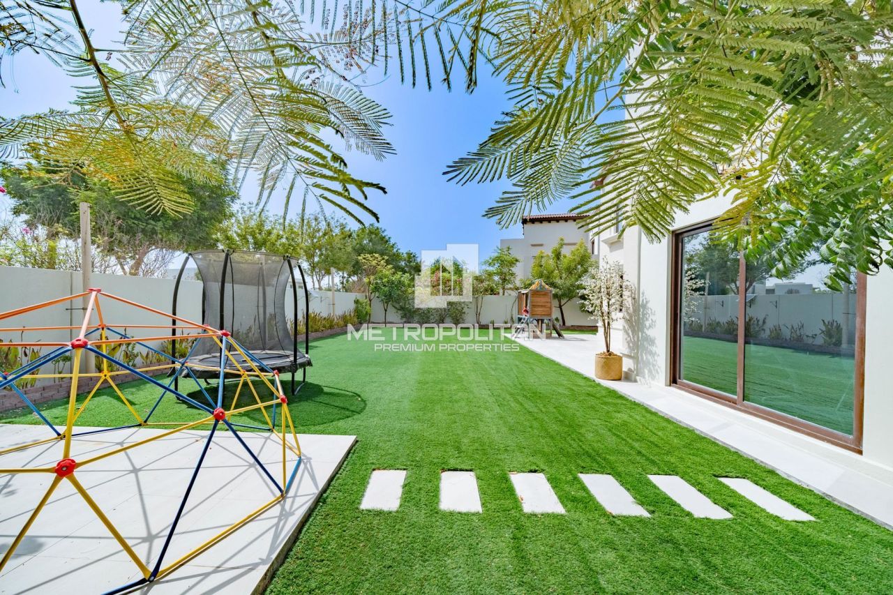 Villa à Dubaï, EAU, 710 m² - image 9