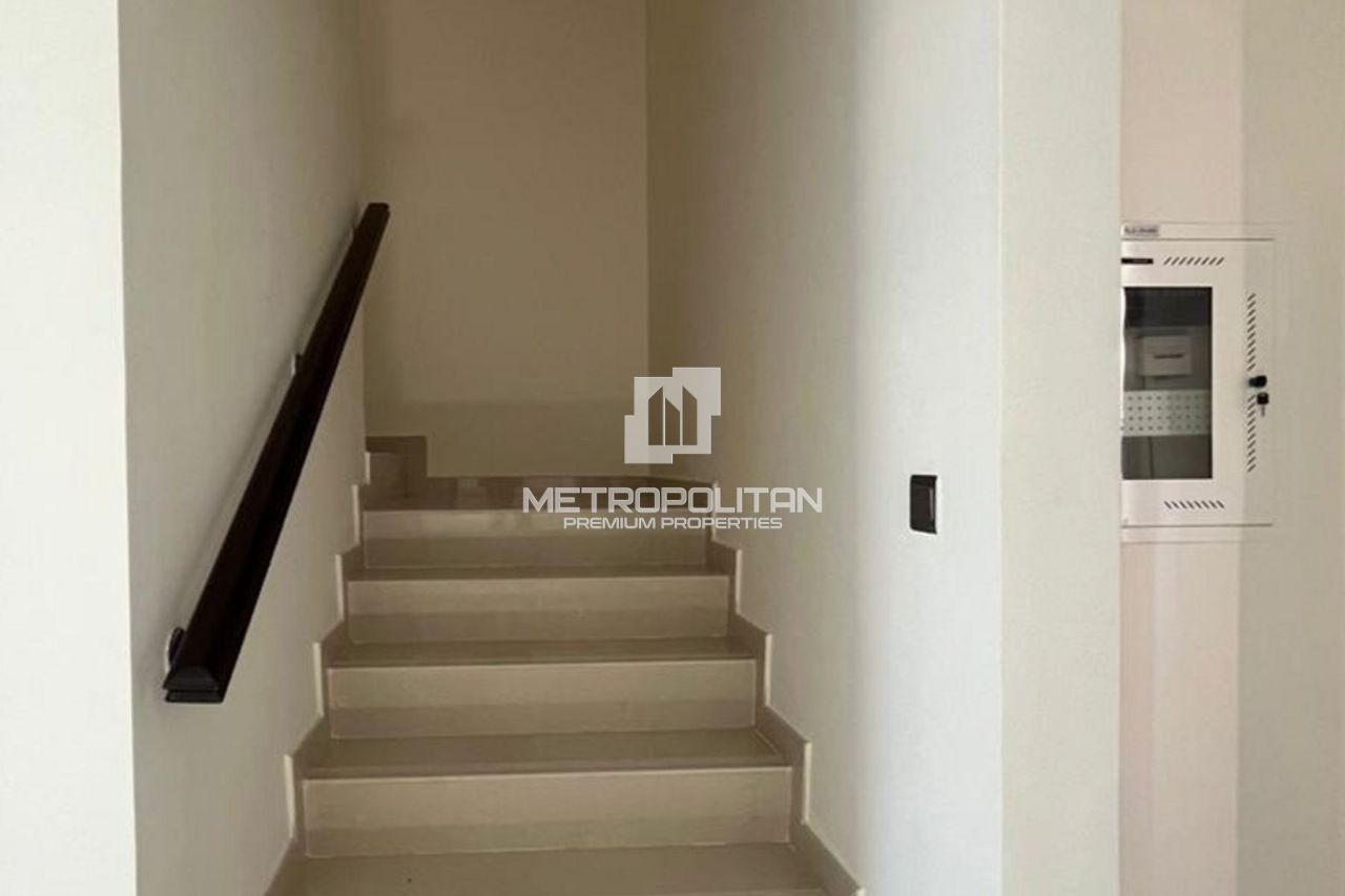 Townhouse a Dubai, EAU, 155 m² - foto 16