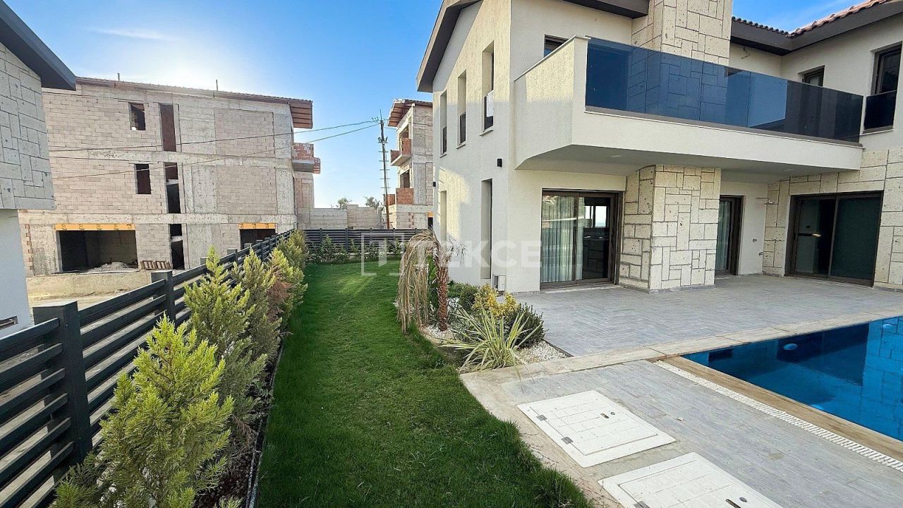Villa in Kusadasi, Türkei, 380 m² - Foto 3