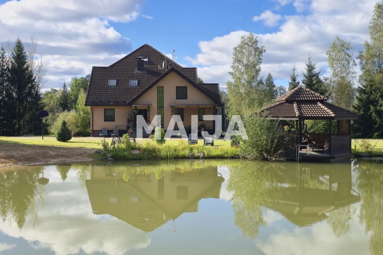 House Līgatne, Latvia, 775 m² - picture 1