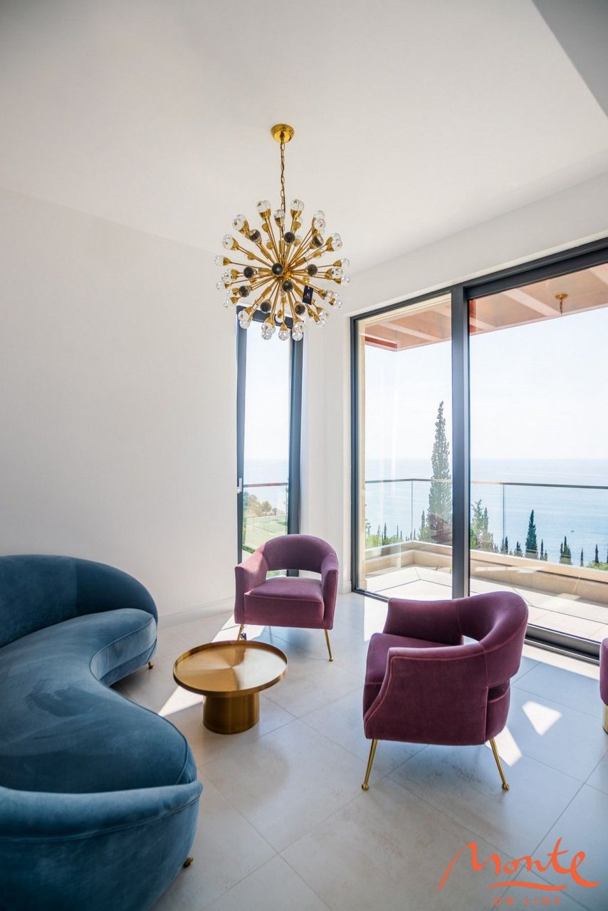 Villa en Rezevici, Montenegro, 632 m² - imagen 2