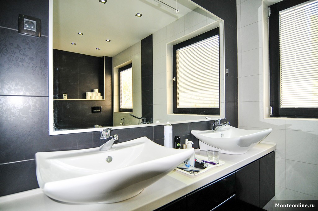 Villa en Tivat, Montenegro, 390 m² - imagen 2